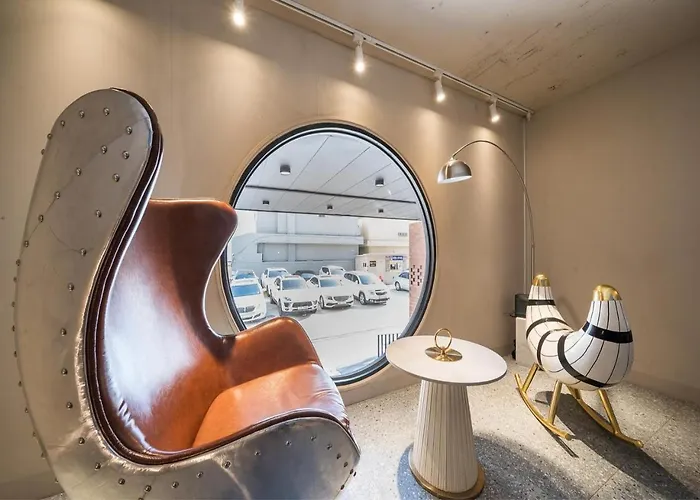 부산 대연동 뮤트호텔 Hotel *