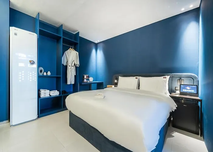 Hotel 부산 대연동 뮤트호텔 *